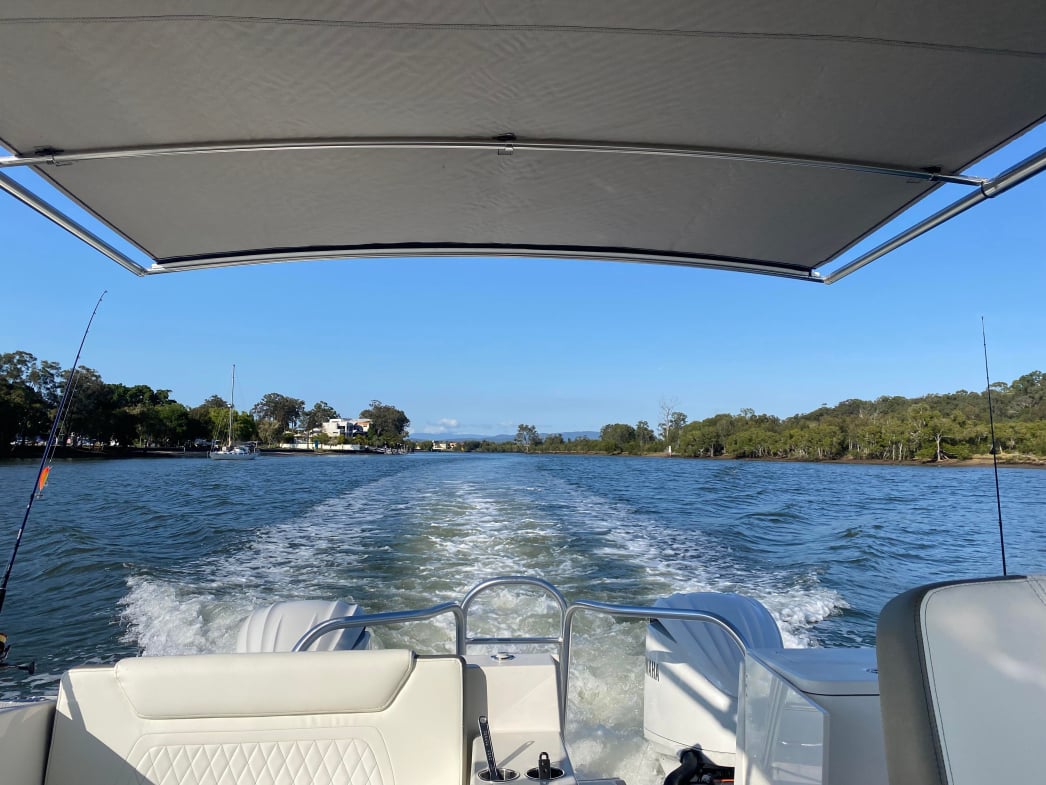 World Cat 325CC -   PowerCat